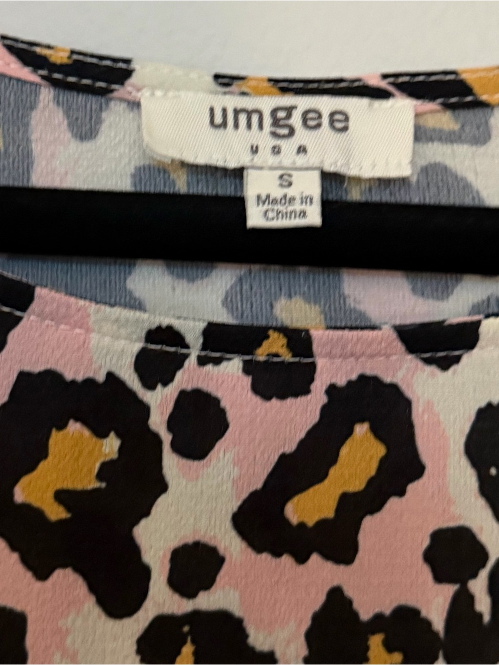 Umgee Pink & Black Leopard Print Ruffle Sleeve Tunic - Picture 2 of 4
